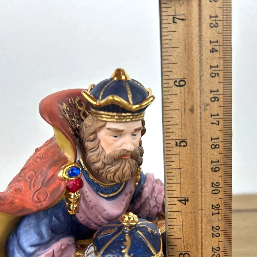 Kirkland Signature #75177 Nativity‎ Wise Man Figurine Porcelain Replacement